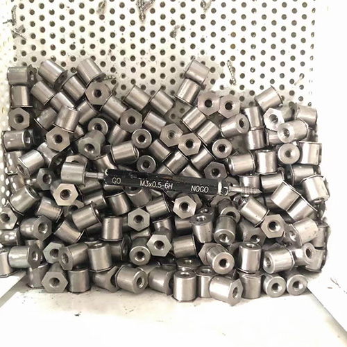 多轴攻牙机批发