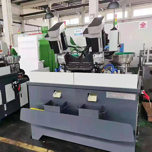 双伺服全自动攻牙机