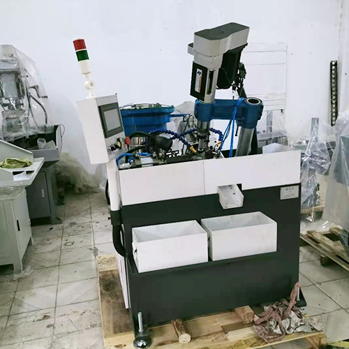 卧式双伺服全自动攻牙机报价